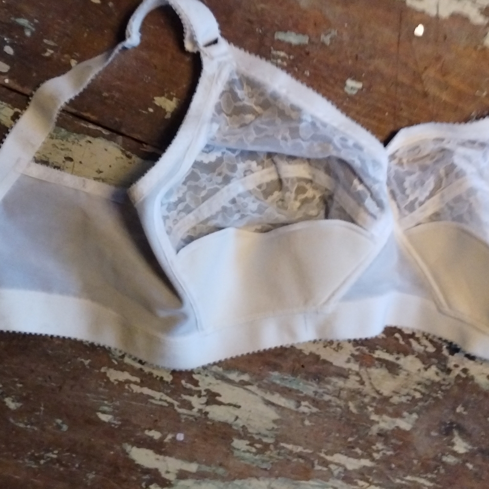 cross your heart 38d white bra - Picture 4 of 7
